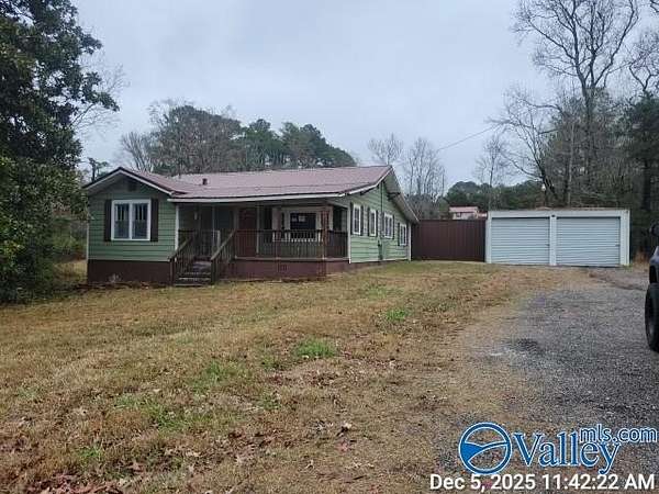 2 Acres of Residential Land with Home for Sale in Gadsden, Alabama