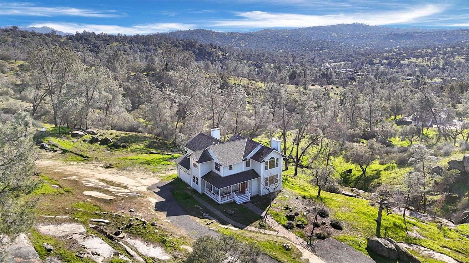 7 Acres of Land with Home for Sale in Coarsegold, California