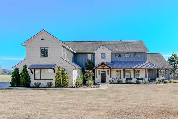 2.4 Acres of Land with Home for Sale in Texarkana, Texas