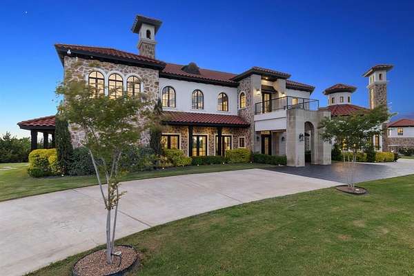 25 Acres of Agricultural Land with Home for Sale in Decatur, Texas