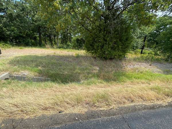 2 Acres of Residential Land for Sale in Greenville, Texas