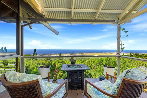 5.38 Acres of Residential Land with Home for Sale in Kailua-Kona, Hawaii