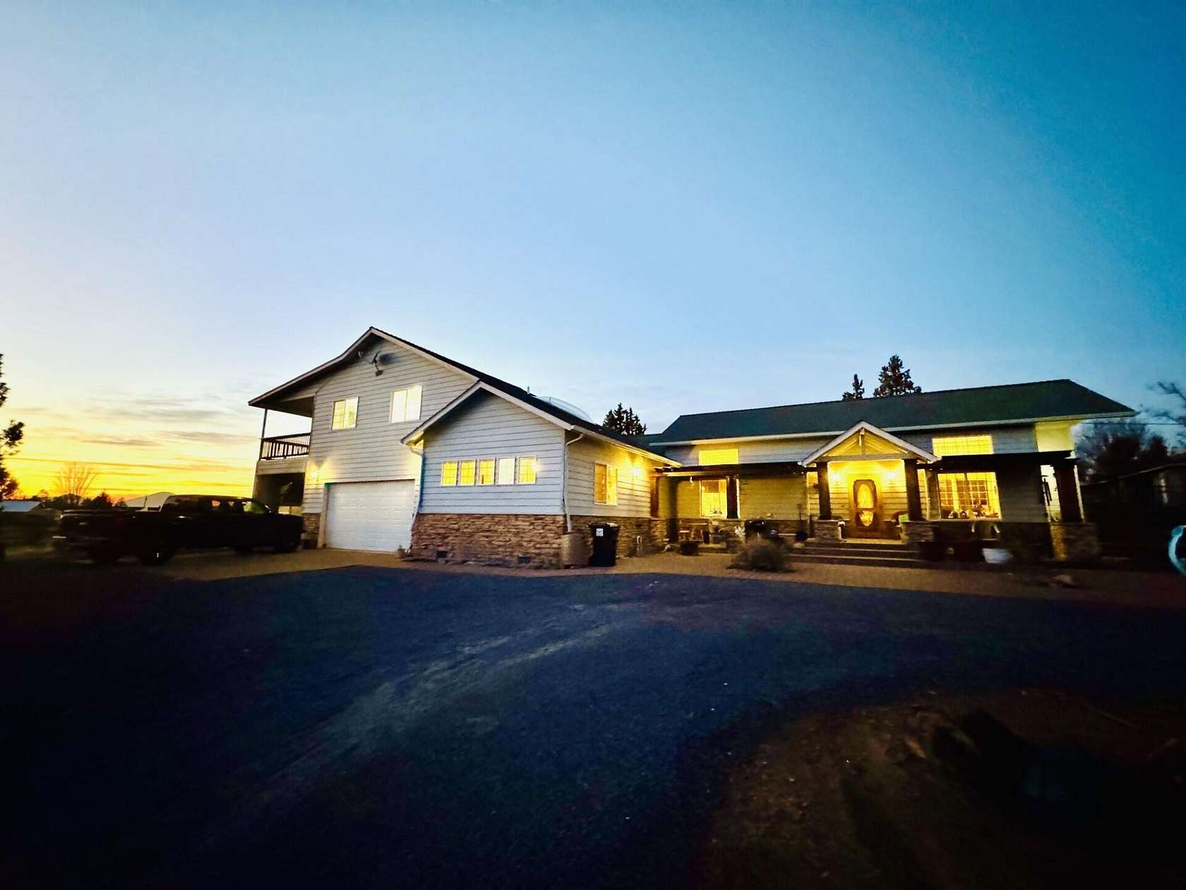 1.76 Acres of Residential Land with Home for Sale in Terrebonne, Oregon