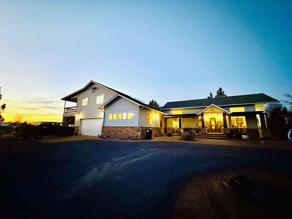 1.76 Acres of Residential Land with Home for Sale in Terrebonne, Oregon