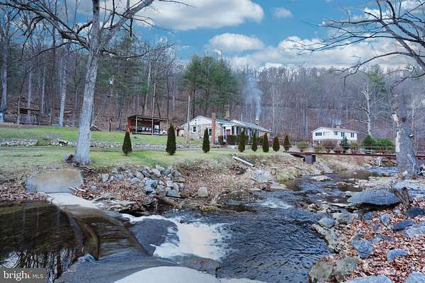 3.27 Acres of Residential Land with Home for Sale in Front Royal, Virginia