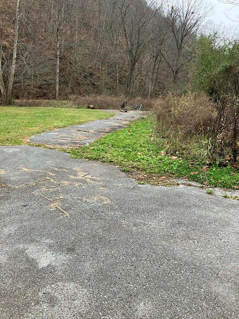 1.5 Acres of Residential Land for Sale in Beaver, Kentucky