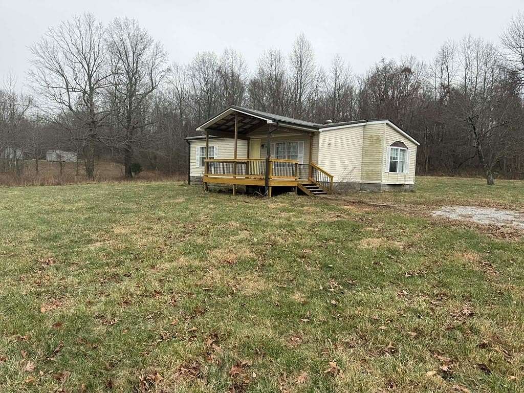1.52 Acres of Residential Land with Home for Sale in Madisonville, Kentucky