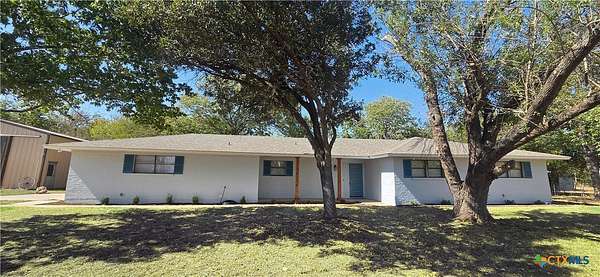 8.8 Acres of Residential Land with Home for Sale in Temple, Texas