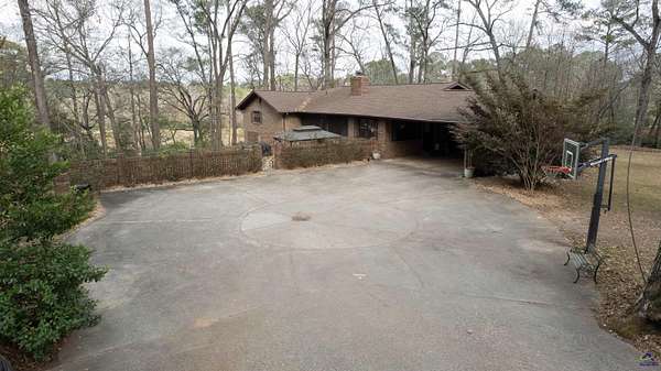 20.4 Acres of Land with Home for Sale in Warner Robins, Georgia