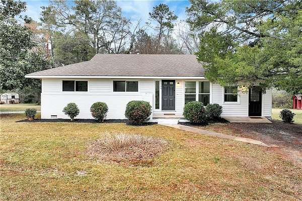 3.14 Acres of Land with Home for Sale in Winterville, Georgia