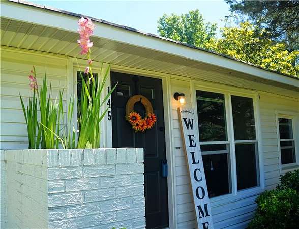 3.14 Acres of Land with Home for Sale in Winterville, Georgia