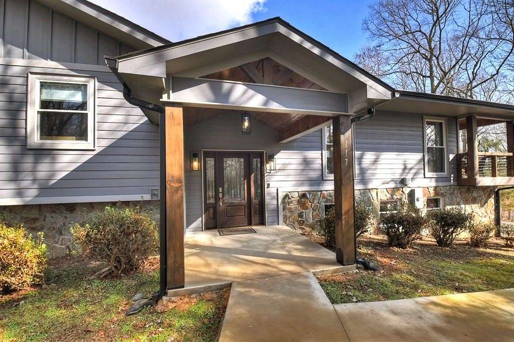 3.13 Acres of Residential Land with Home for Sale in Blue Ridge, Georgia