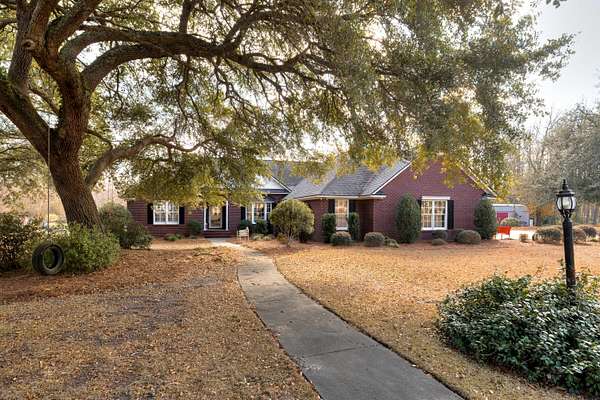 7 Acres of Residential Land with Home for Sale in Manning, South Carolina