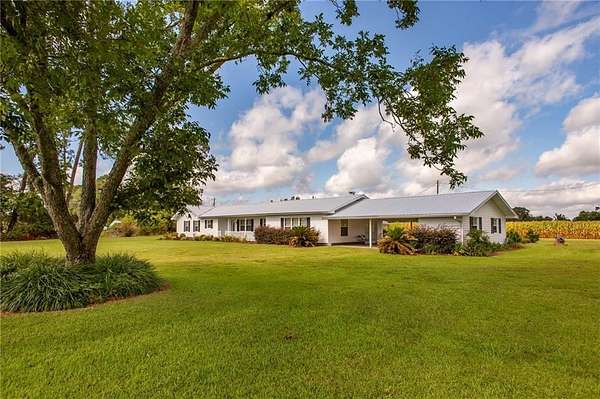 2.52 Acres of Residential Land with Home for Sale in Alma, Georgia