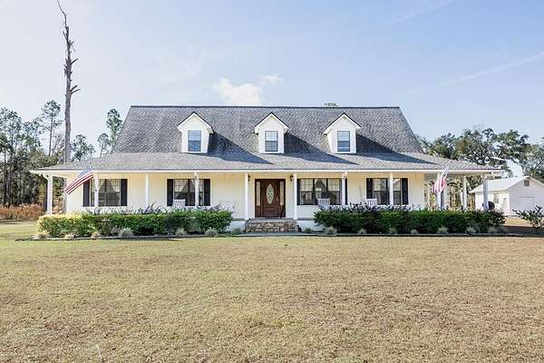 2 Acres of Residential Land with Home for Sale in Lakeland, Georgia