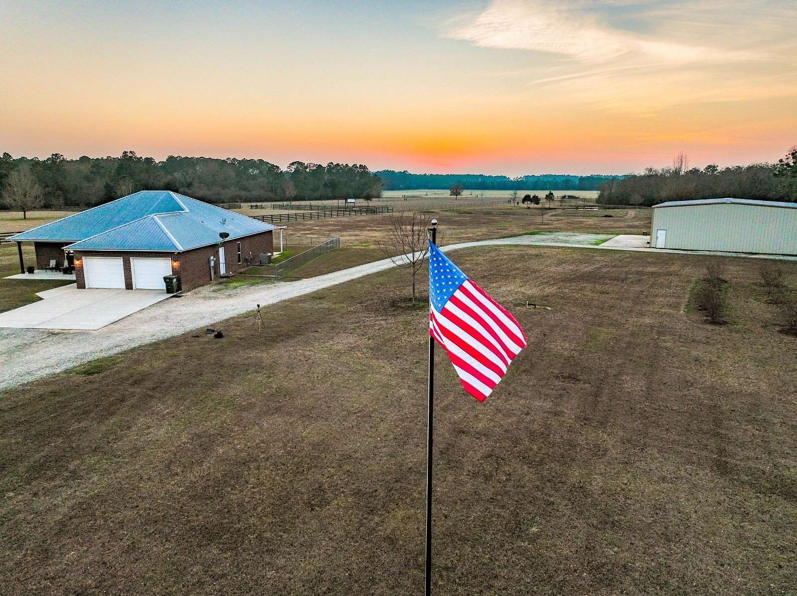 20 Acres of Land with Home for Sale in Elberta, Alabama