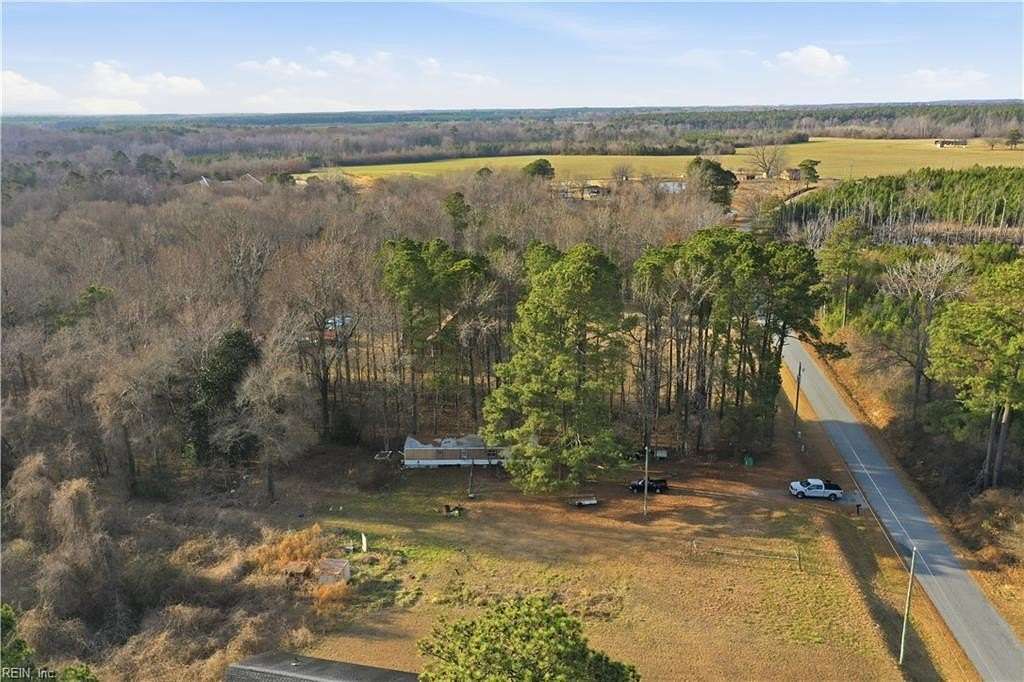 9 Acres of Land for Sale in Courtland, Virginia
