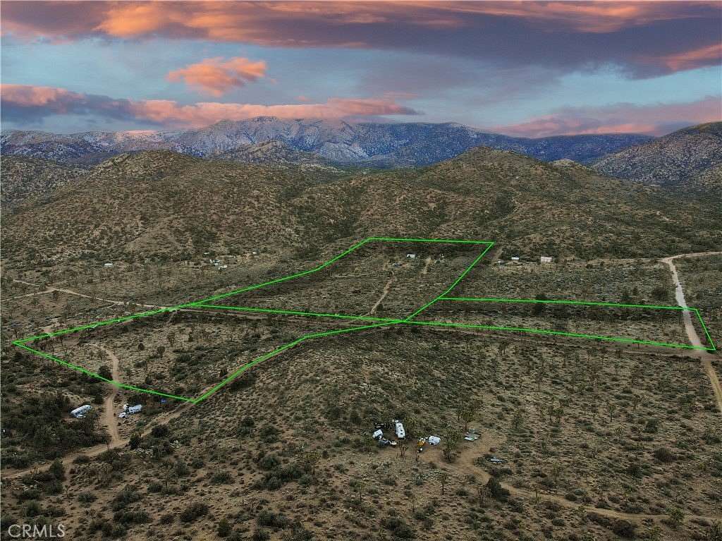 35 Acres of Land with Home for Sale in Pioneertown, California