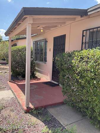 0.89 Acres of Residential Land with Home for Lease in Tucson, Arizona