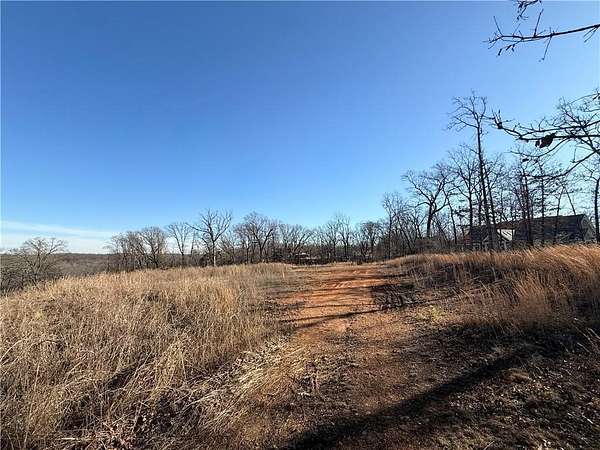 2.68 Acres of Residential Land for Sale in Siloam Springs, Arkansas