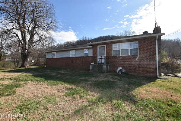 2.54 Acres of Residential Land with Home for Sale in Knoxville, Tennessee