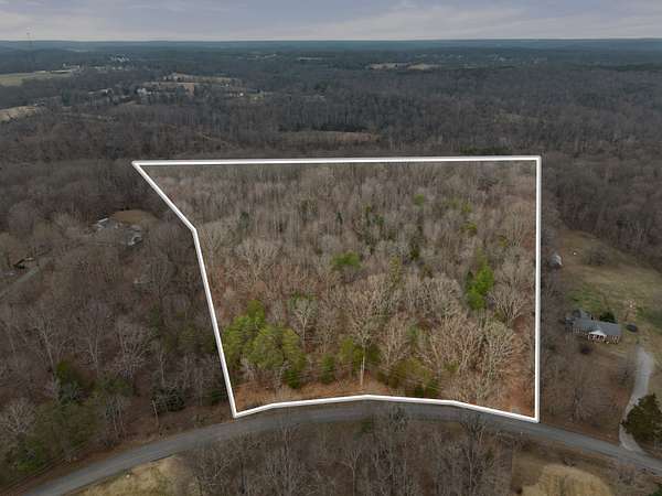 20.3 Acres of Recreational Land for Sale in Burns, Tennessee