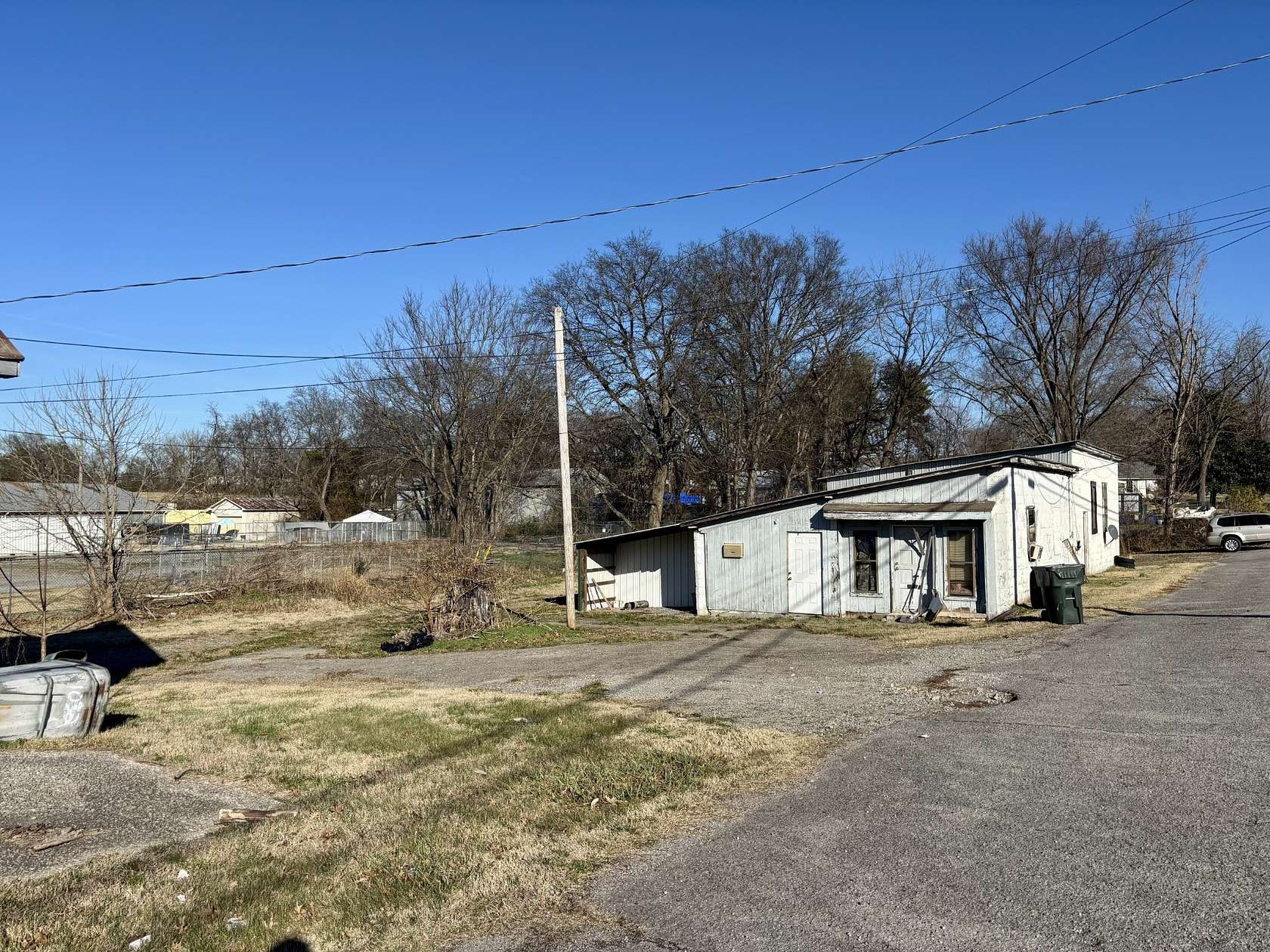 0.58 Acres of Improved Commercial Land for Sale in Gallatin, Tennessee