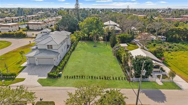 0.26 Acres of Residential Land for Sale in Naples, Florida