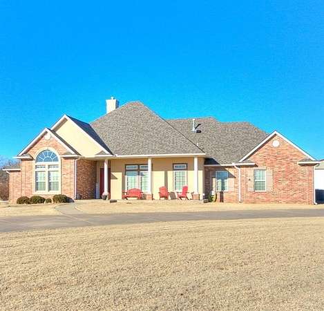 1.8 Acres of Residential Land with Home for Sale in Mustang, Oklahoma