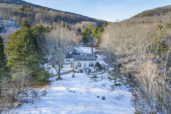 2.2 Acres of Residential Land with Home for Sale in Camden, Maine
