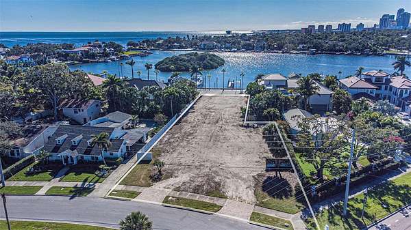 0.42 Acres of Residential Land for Sale in St. Petersburg, Florida