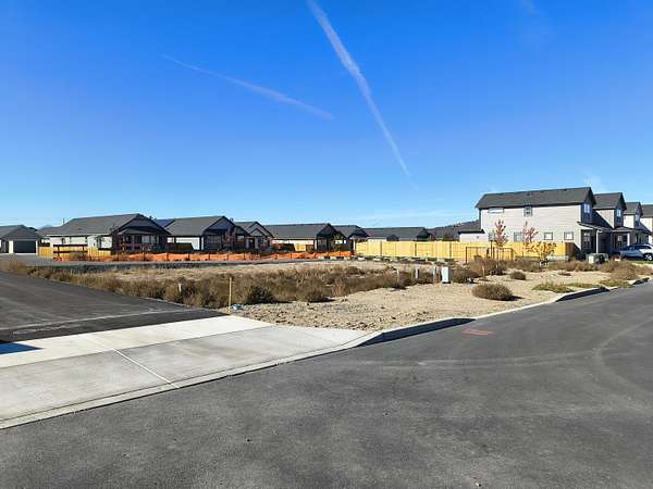 0.09 Acres of Residential Land for Sale in Redmond, Oregon