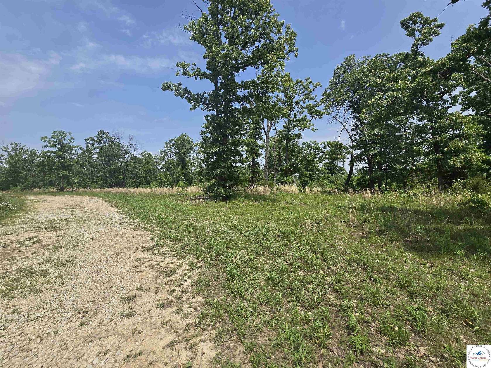 3 Acres of Residential Land for Sale in Lebanon, Missouri