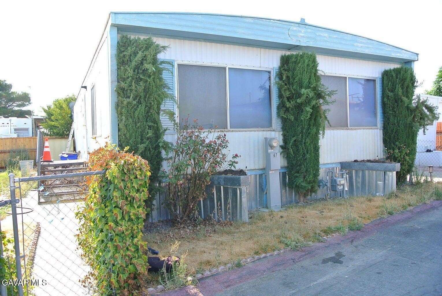 10 Acres of Land with Home for Sale in Lancaster, California