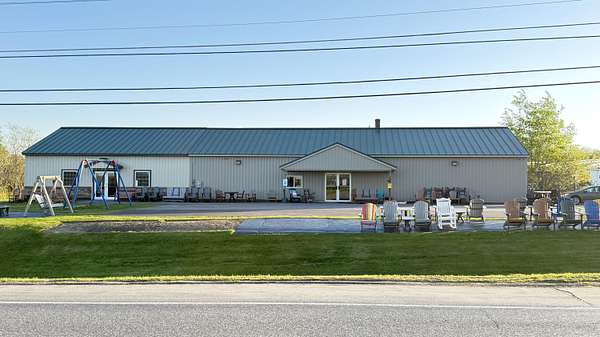 7 Acres of Improved Commercial Land for Sale in Fairfield, Maine