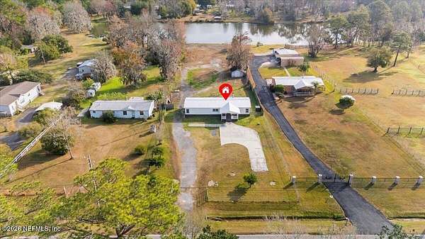 1.5 Acres of Residential Land with Home for Sale in Jacksonville, Florida