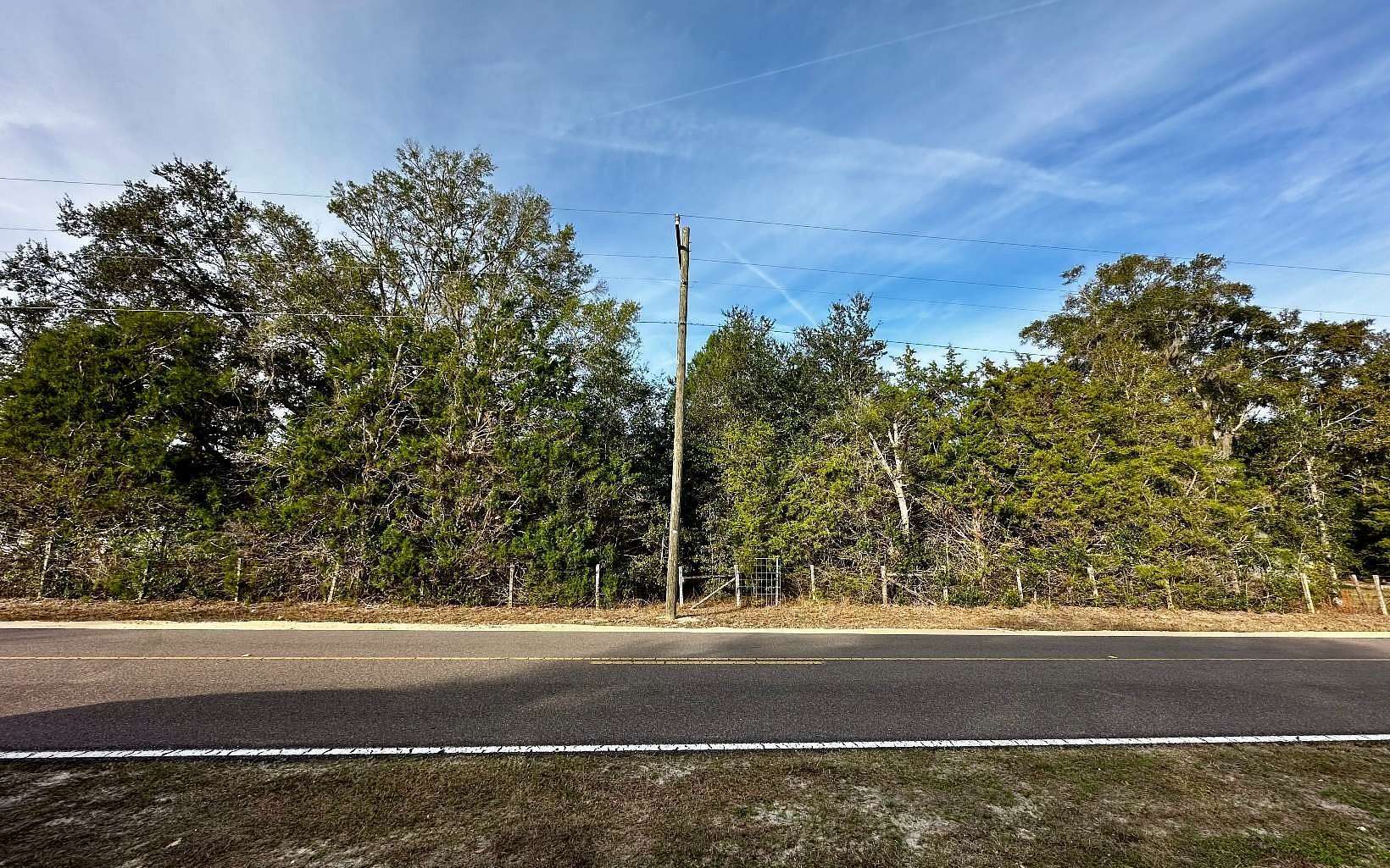 1 Acre of Residential Land for Sale in High Springs, Florida