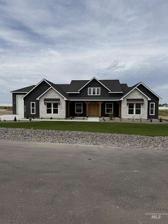 1.8 Acres of Land with Home for Sale in Caldwell, Idaho