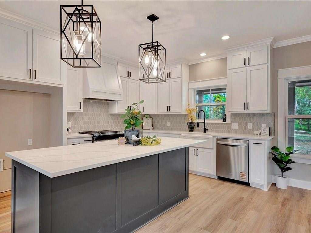 1.55 Acres of Land with Home for Sale in Diboll, Texas