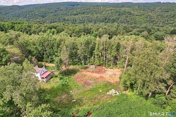 0.31 Acres of Residential Land for Sale in Litchfield, Connecticut