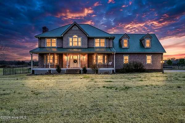 3.84 Acres of Residential Land with Home for Sale in New Bern, North Carolina