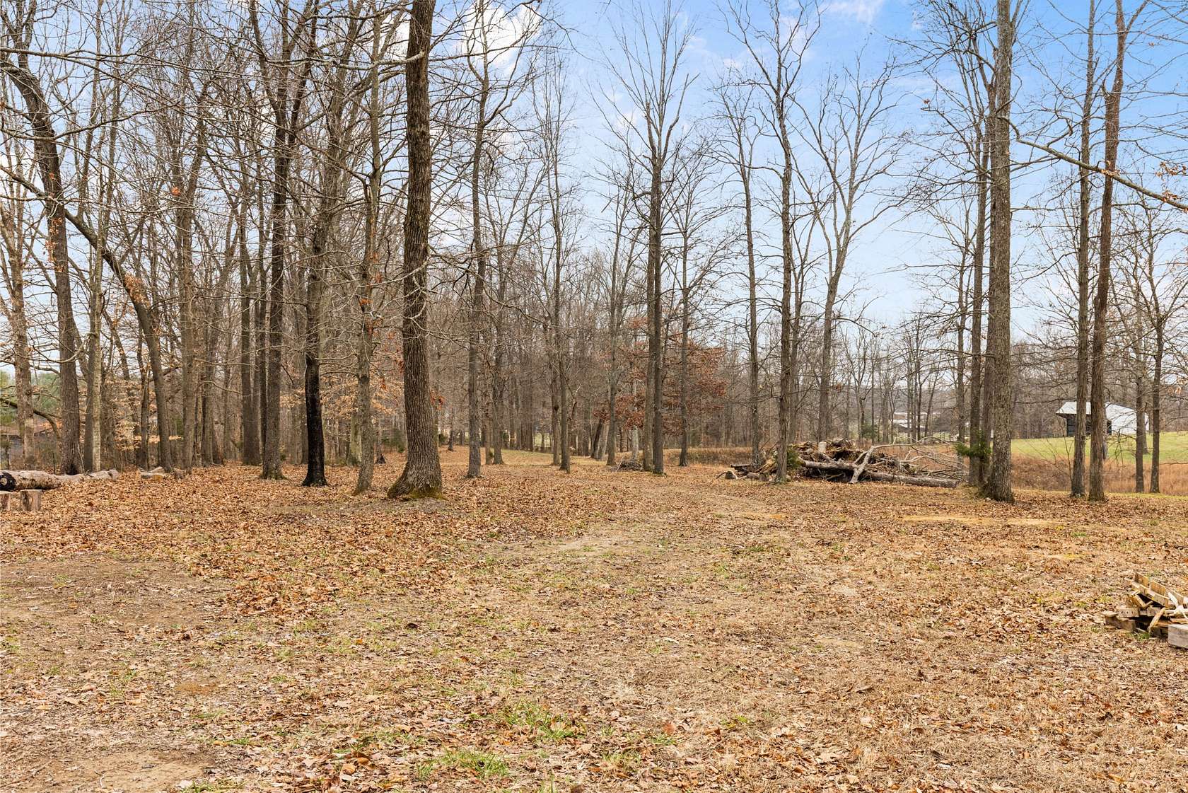 6 Acres of Land for Sale in Franklin, Kentucky