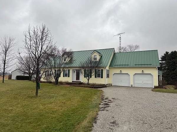 6.45 Acres of Residential Land with Home for Sale in Bucyrus, Ohio