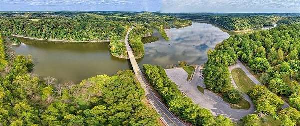 2.64 Acres of Residential Land for Sale in Glasgow, Kentucky