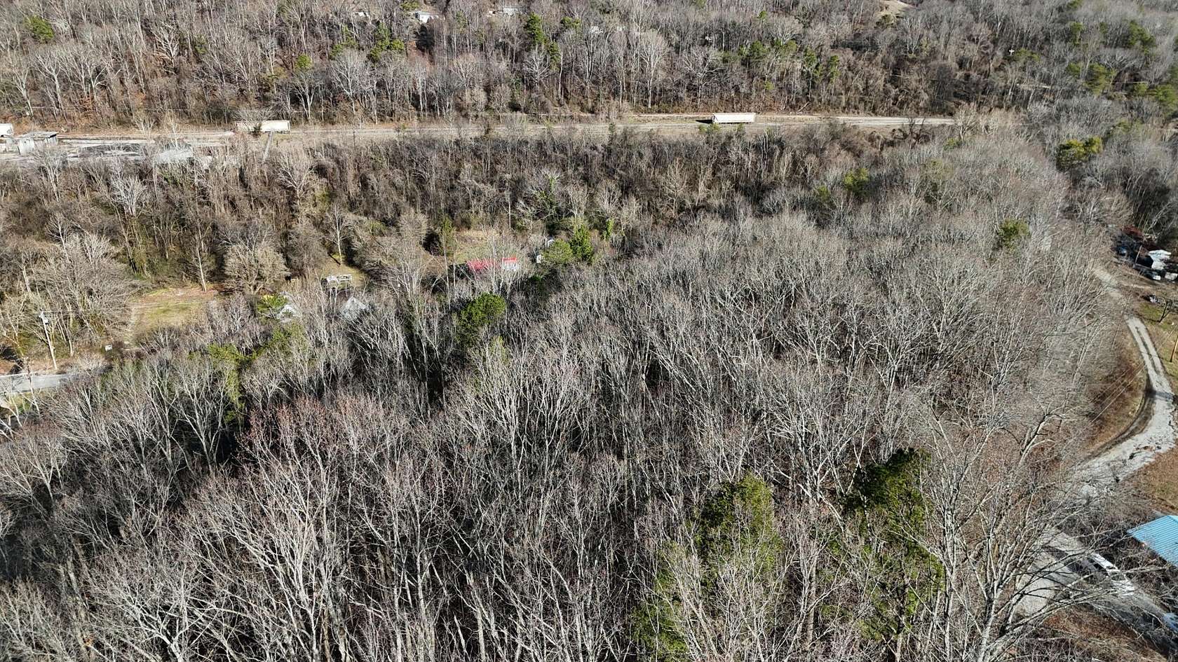 10.7 Acres of Land for Sale in Rockwood, Tennessee