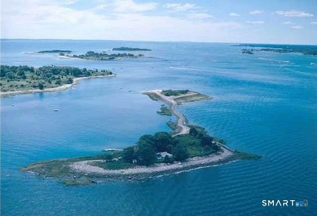 2.73 Acres of Residential Land with Home for Sale in Norwalk, Connecticut