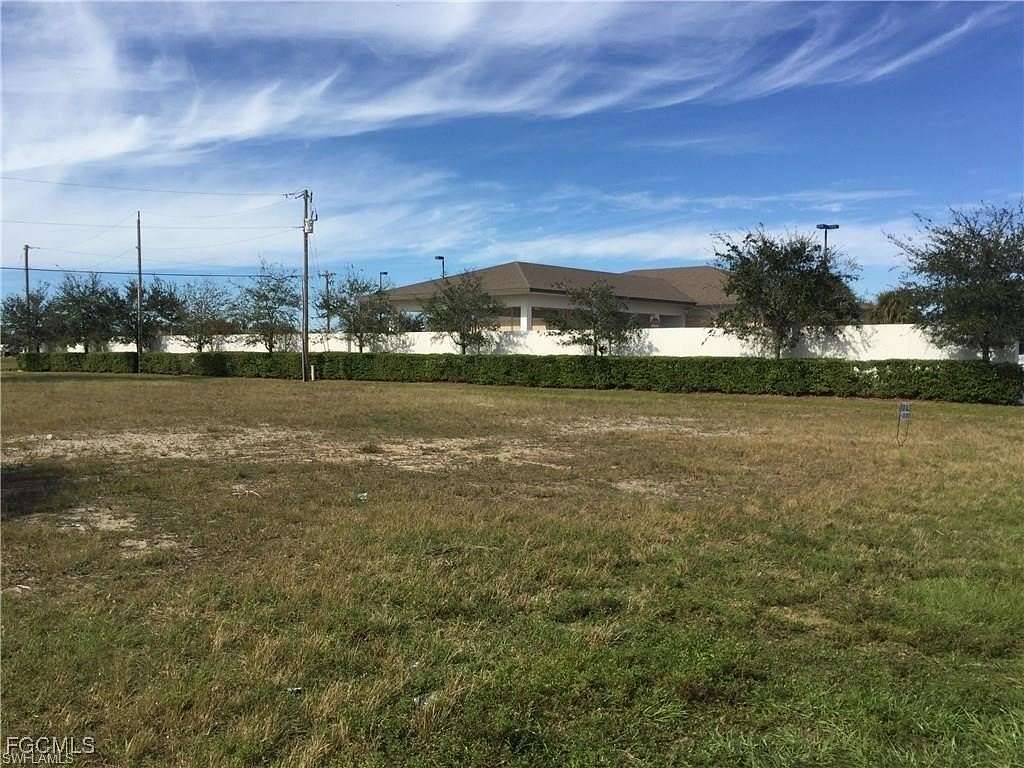 0.34 Acres of Land for Sale in Cape Coral, Florida