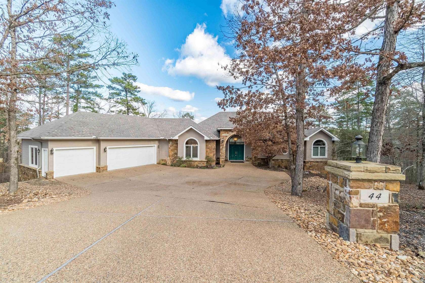 5 Acres of Land with Home for Sale in Hot Springs Village, Arkansas