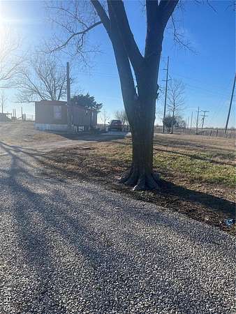 9 Acres of Residential Land with Home for Sale in Hayti, Missouri
