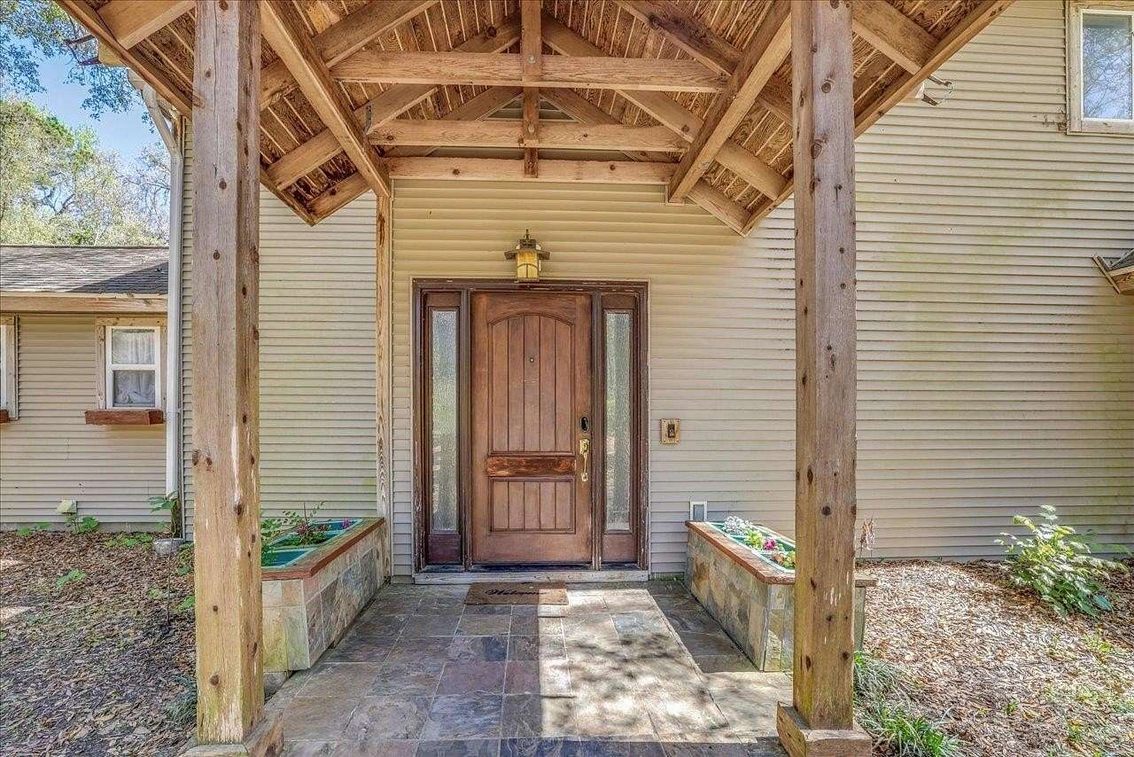 1.5 Acres of Residential Land with Home for Sale in Tallahassee, Florida